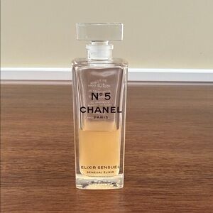 CHANEL No. 5 Sensual Elixir - Clear and Tan